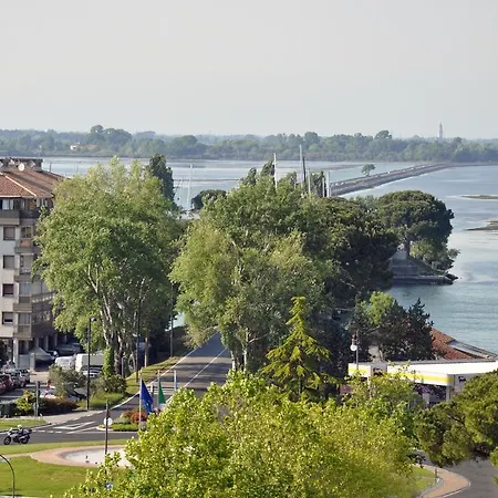 מלון Lacroma Bio &