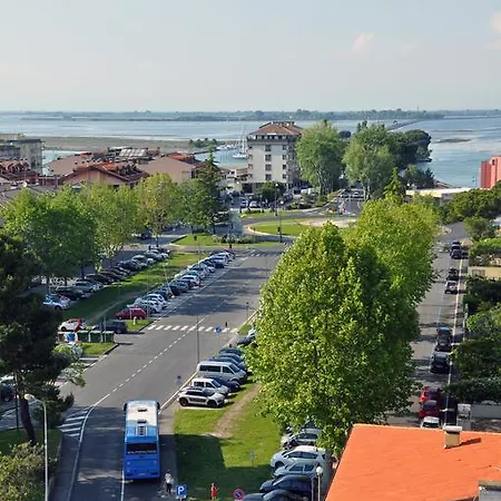 Lacroma Bio & גראדו