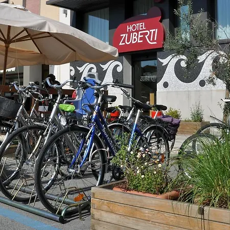 מלון Lacroma Bio & גראדו