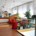 Hotel Lacroma Bio Hotel&apartments 3*