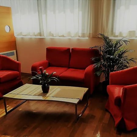 Hotel Lacroma Bio & 3*